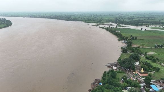 Sehore News: Narmada only 1.60 feet below the danger mark, high alert in 28 villages