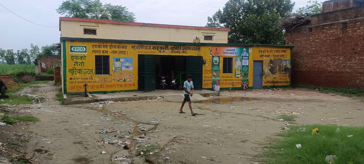 Farmers are not getting urea at cooperative and private centers