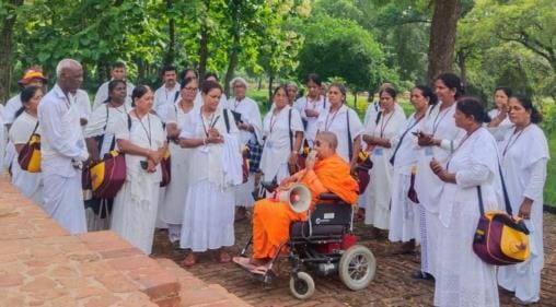 Sri Lankan followers prayed at Gandha Kuti