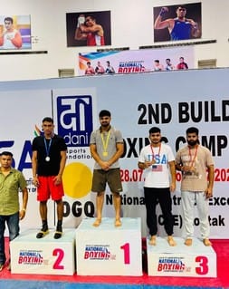 Jhajjar boxers hoisted the flag in Rohtak, won medals