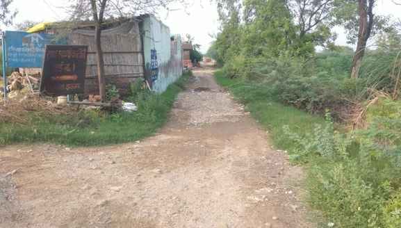 Palika Bazar, Deswal Complex in commercial area and Sector 6 in residential area are the most expensive areas