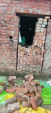 Thieves broke into two houses and stole household items