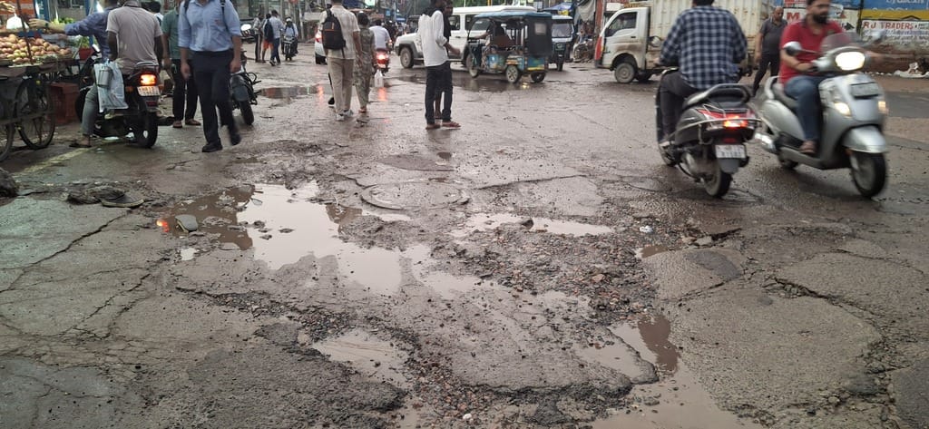 How many potholes were filled on the roads after the CM's announcement, the department could not answer