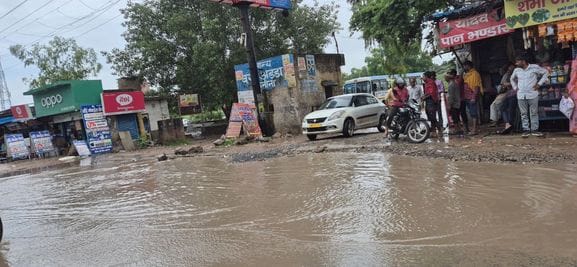 People are troubled by waterlogging in many places