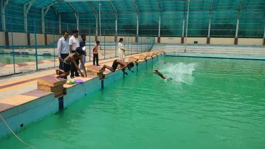 Players showed their strength in the district swimming competition