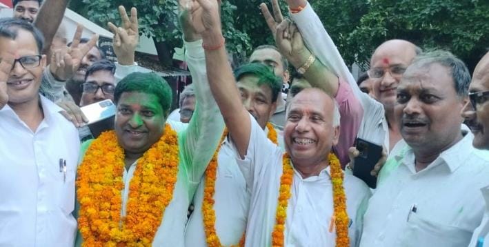 Badri Prasad becomes President of Bar Association, Mangala Prasad Secretary