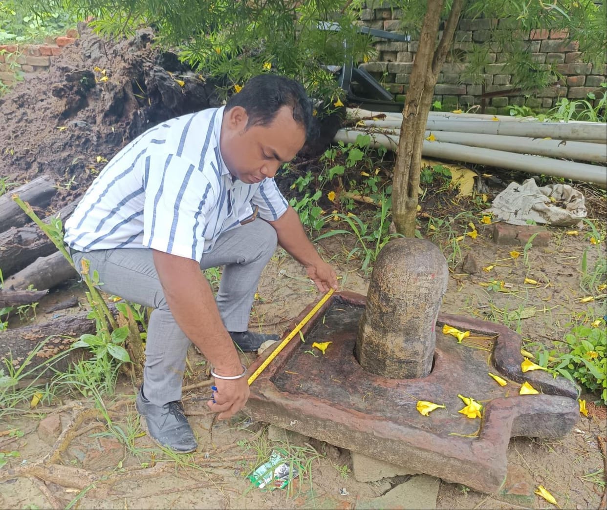 The Archaeological Department saw the ruins of the statues and sent samples for carbon dating