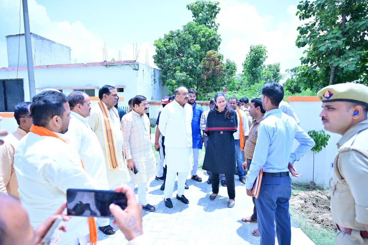 The minister in charge inspected the CHC