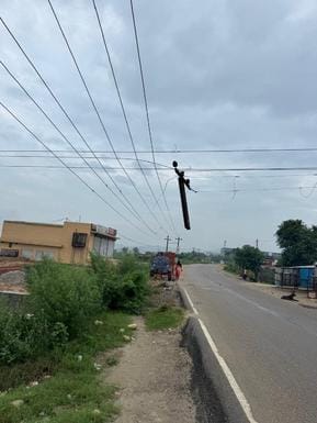 Electric pole broken due to collision with speeding vehicle, 70 transformers shut down