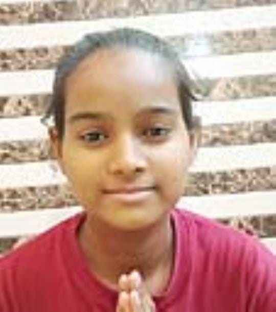 At the age of 14, Seerat performed the difficult penance of Athai Vrat