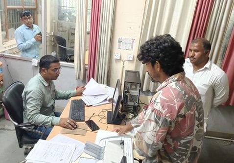 The effect of the new collector rate was seen in Jind, only 30 registrations took place on the first day