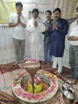 Former DGP Dr. Suryakumar performed Rudrabhishek