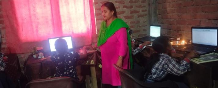 Bought computer by taking loan of Rs 40 thousand from group, making children proficient