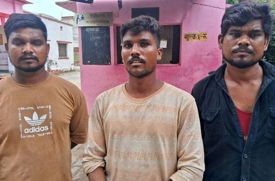 BJP leader duped 10 thousand rupees in the name of getting the decision done