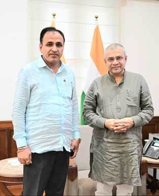 बाड़मेर-जैसलमेर सांसद बेनीवाल ने रेलमंत्री से की मुलाकात
