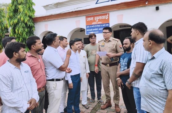 Councillors got angry over indecency with their colleague, protested in the municipal premises