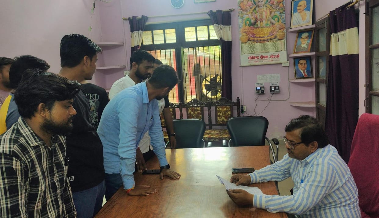 College administration accused of selling land, students protested