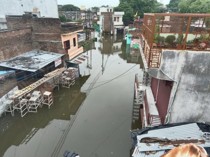 More than 2000 homeless, more than 50 houses razed to the ground