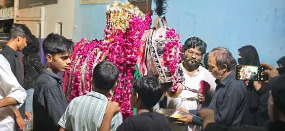 Hazrat Imam Hussain was remembered by taking out a procession of Nauchandi