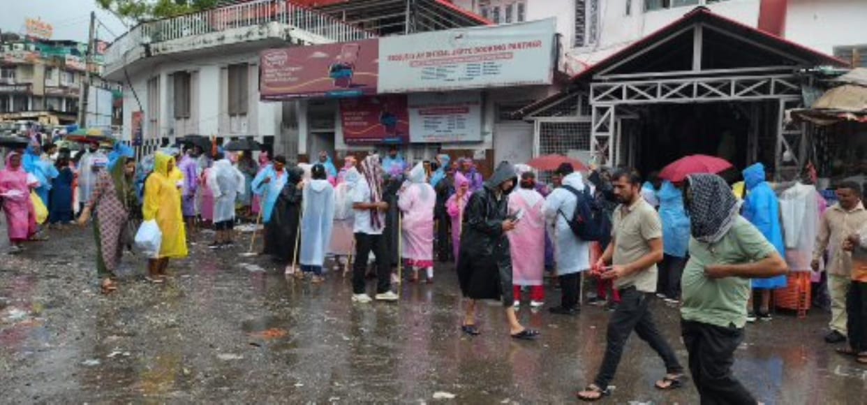 Katra, Vaishno Devi Yatra, Rain, Helicopter Service Suspend