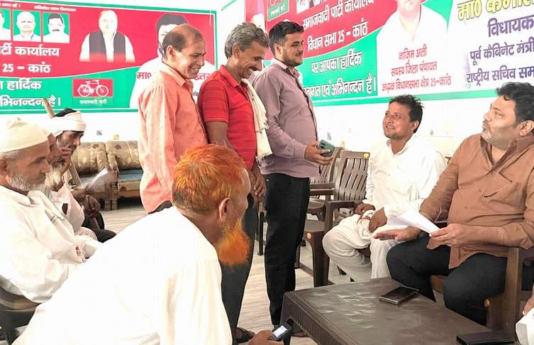 People put forth electricity problems before the MLA, demanded their resolution