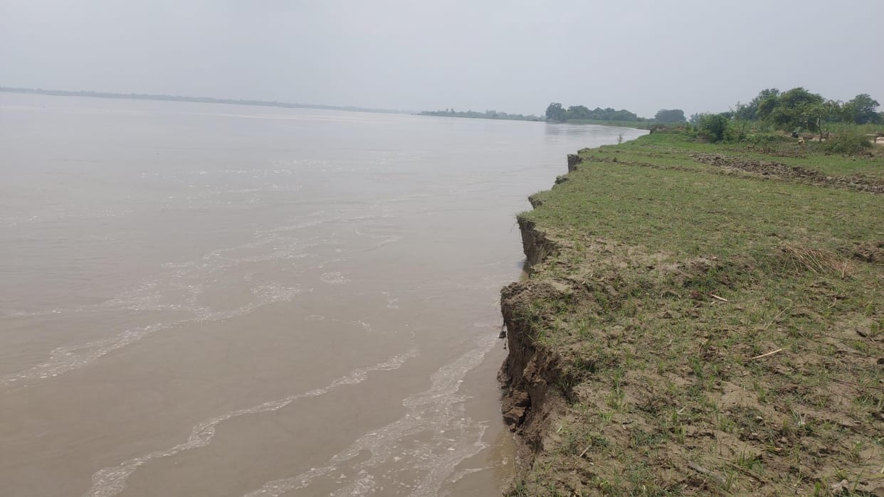 Saryu water started moving towards the villages