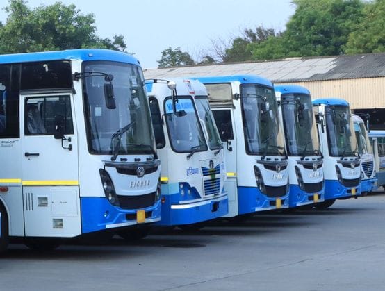 You can travel to Haridwar, Vrindavan and Nainital in AC buses
