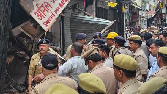 Explosion in three shops in Shahpur