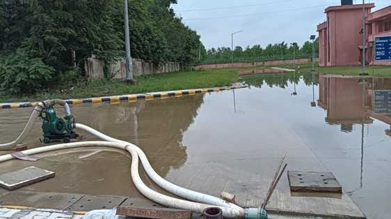 Rain water filled around the Vice Chancellor and Registrar's residence