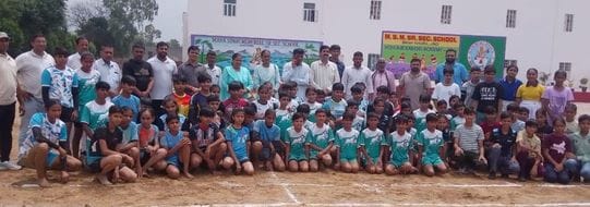 Barah Khurd stood first and Ponkrikhedi Kabaddi team stood second in the block