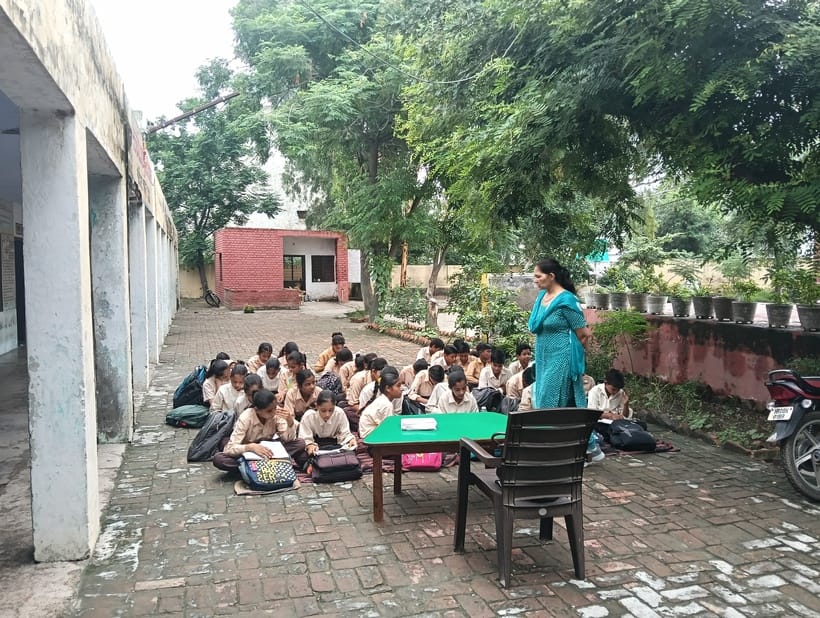 Students are building their future in the dilapidated building of the government school of Devigarh village