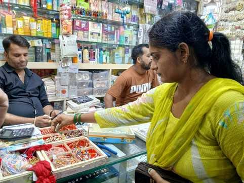 Rakhis with Chhota Bheem, Shinchan, Motu-Patlu cartoons are attracting children