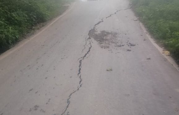 Cracks on Banikhet-Khairi road, increased risk of accident