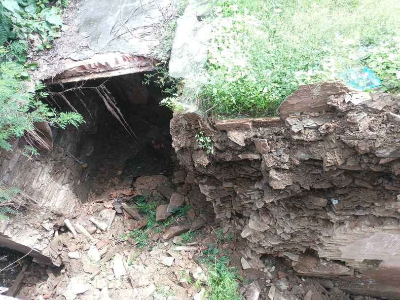 Wall of dilapidated primary school collapsed in Rewari, accident averted