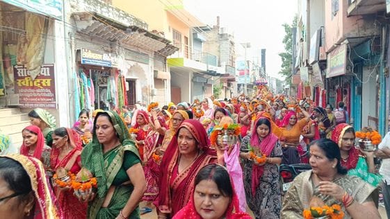 201 devotees took out Kalash Yatra before Bhagwat Katha
