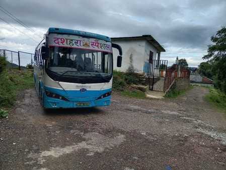 Six buses stuck in Saraj have not been removed even after 36 days of the disaster
