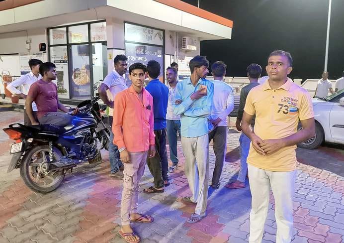 Farmers create ruckus over supply of adulterated diesel, demand action