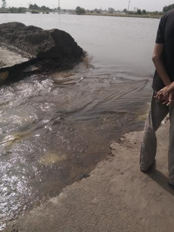 The Toshham-Beeran link road was broken due to waterlogging, cutting off contact with eight villages.