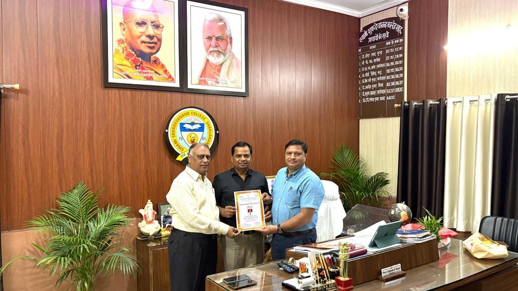 Prof. Rakesh and Dr. Kamlesh got International Educationist Award