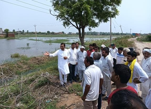 Former CPS Ramkishan Fauji assessed the situation of waterlogging.