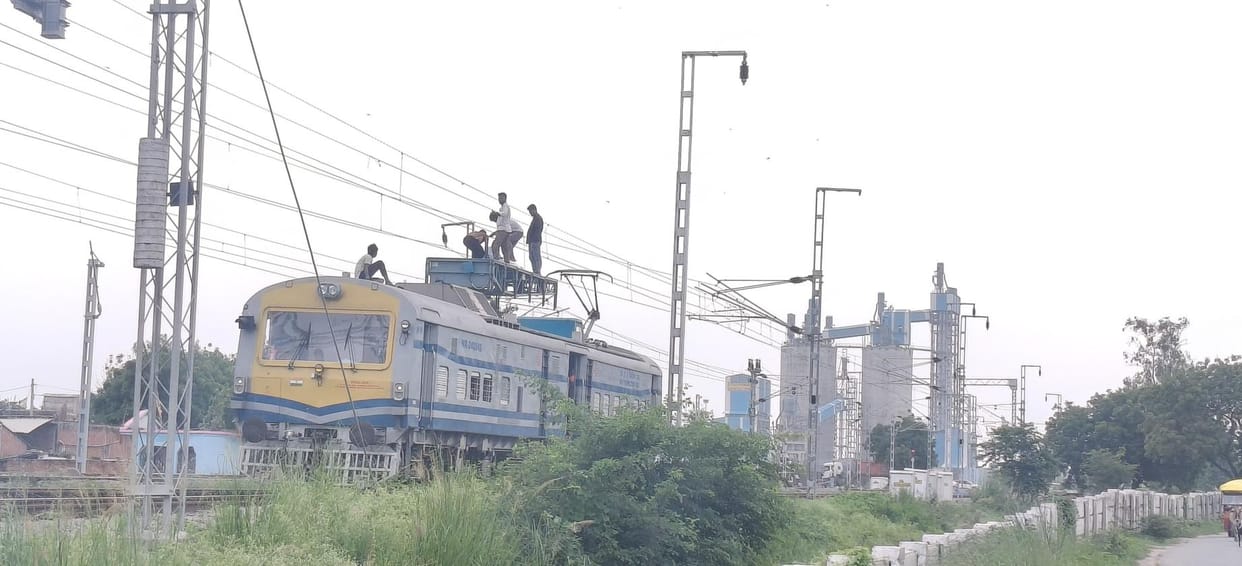 Non interlocking work not completed, trains will remain affected for two more days