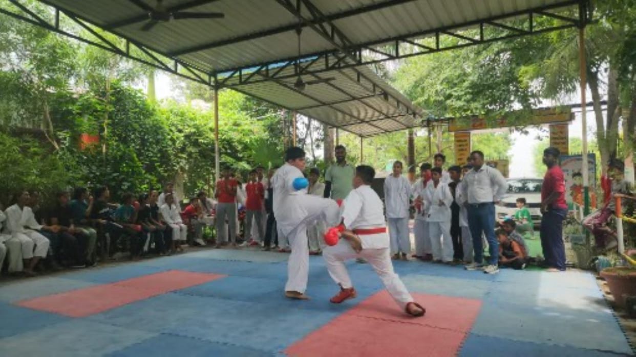 Kalsaura in Karate, Bayana in Kho-Kho and Muradgarh team in Yoga