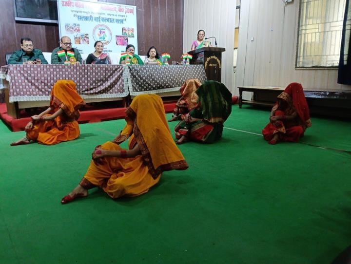 Students danced on Saavan and Kajri songs