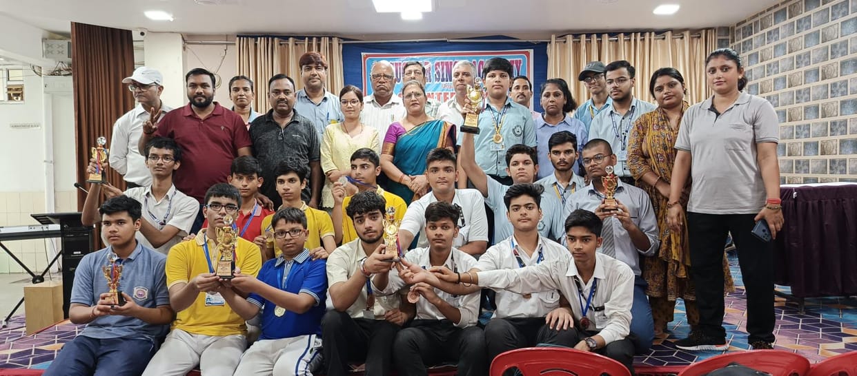 KDMA International School won the trophy in chess competition