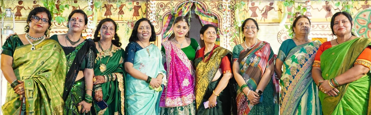 Swati was chosen as Sawan Sundari, Pooja as Miss Beautiful