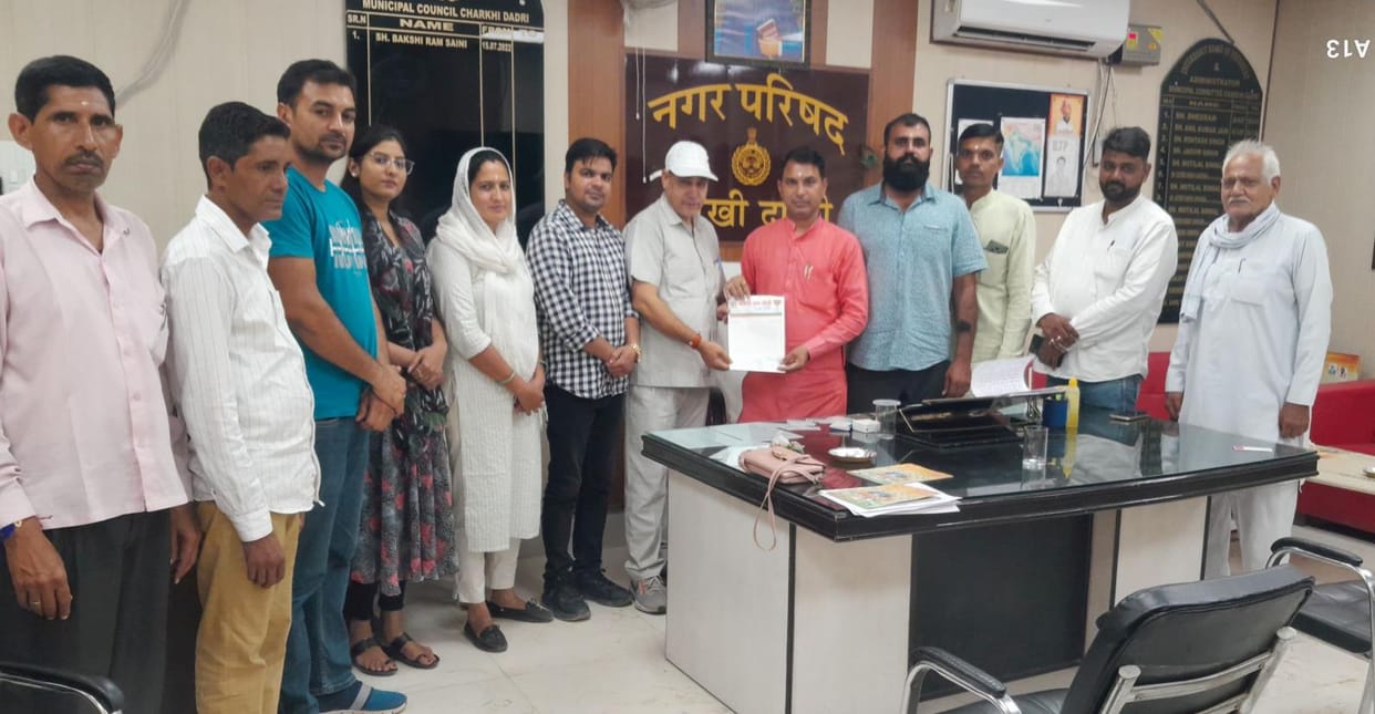 A memorandum has been sent to the Chief Minister of Uttarakhand, stating that the allegations against Sant Aashish Giri are baseless.