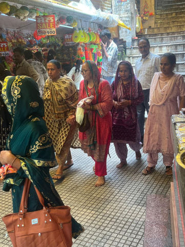 15 thousand devotees bowed down in the court of Balyogi