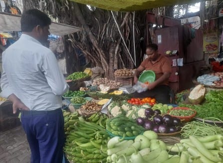 Tomatoes are in news due to inflation...prices of vegetables also increased