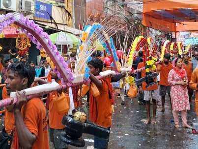 Muzaffarpur Bihar news :forth monday sawan month pilgrims jalabhishek baba garib nath in rain