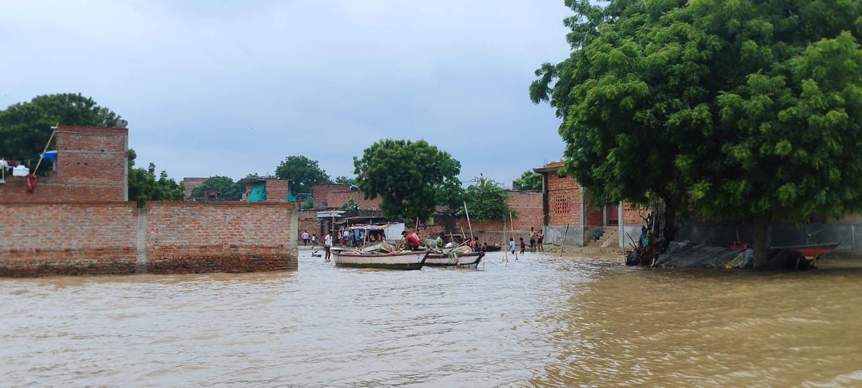 Ganga crossed the danger mark, water entered 35 villages